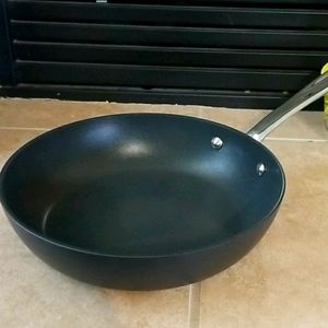 All-clad 8.5" non stick frying pan- new